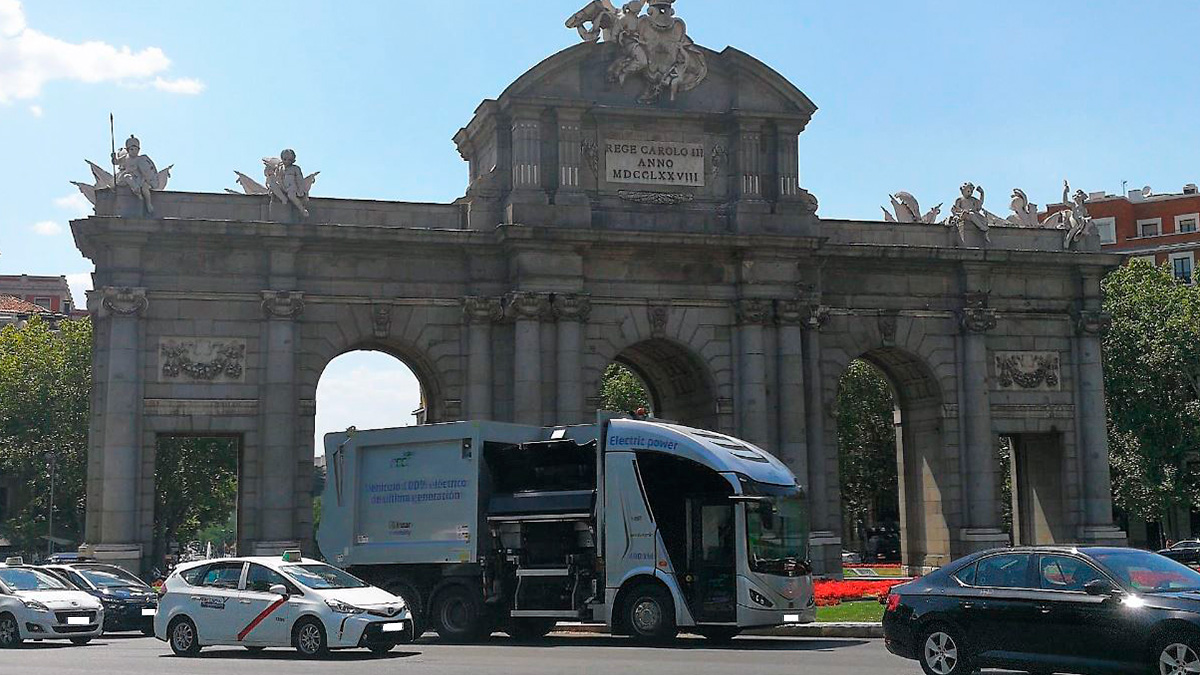 Irizar e-mobility presenta el camión eléctrico Irizar ie  urban truck en Madrid